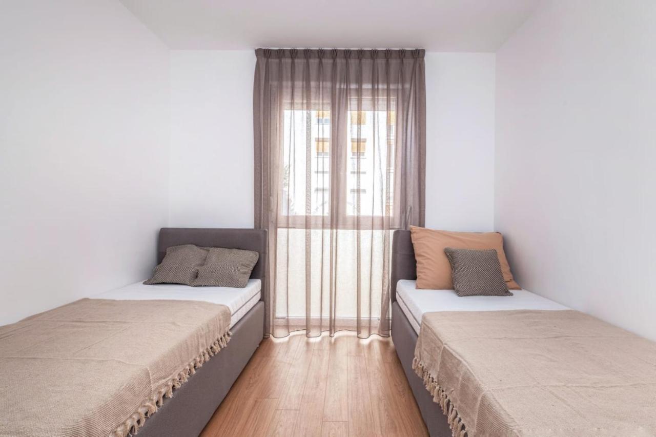 Apartments Zen ザダル エクステリア 写真